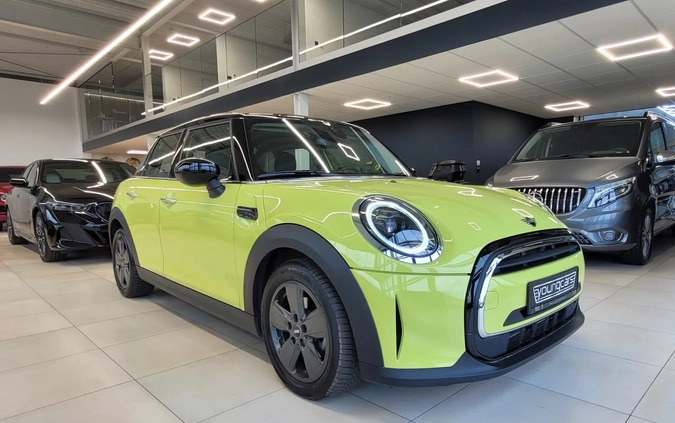 MINI Cooper cena 118900 przebieg: 16100, rok produkcji 2023 z Sępólno Krajeńskie małe 154